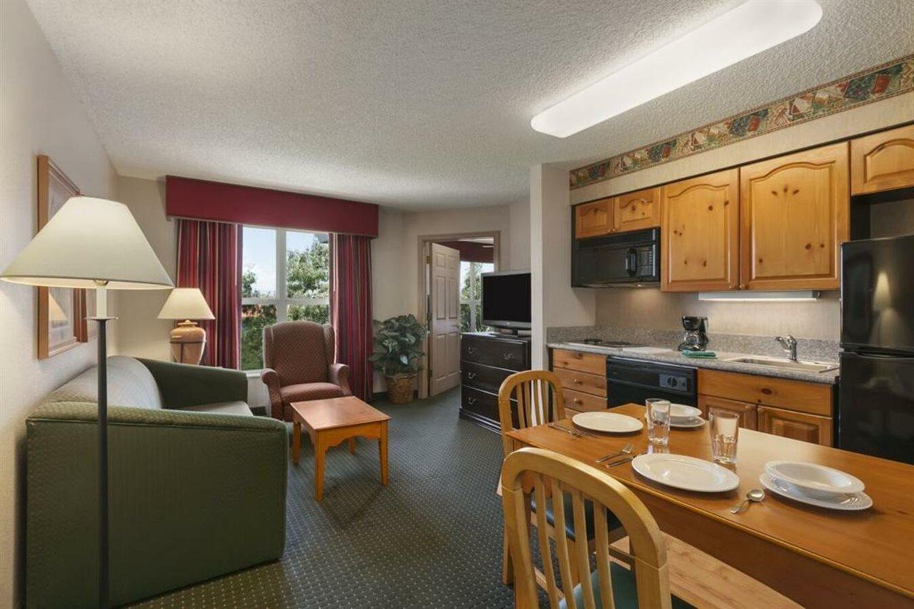 Homewood Suites Phoenix-سكوتسدايل المظهر الخارجي الصورة