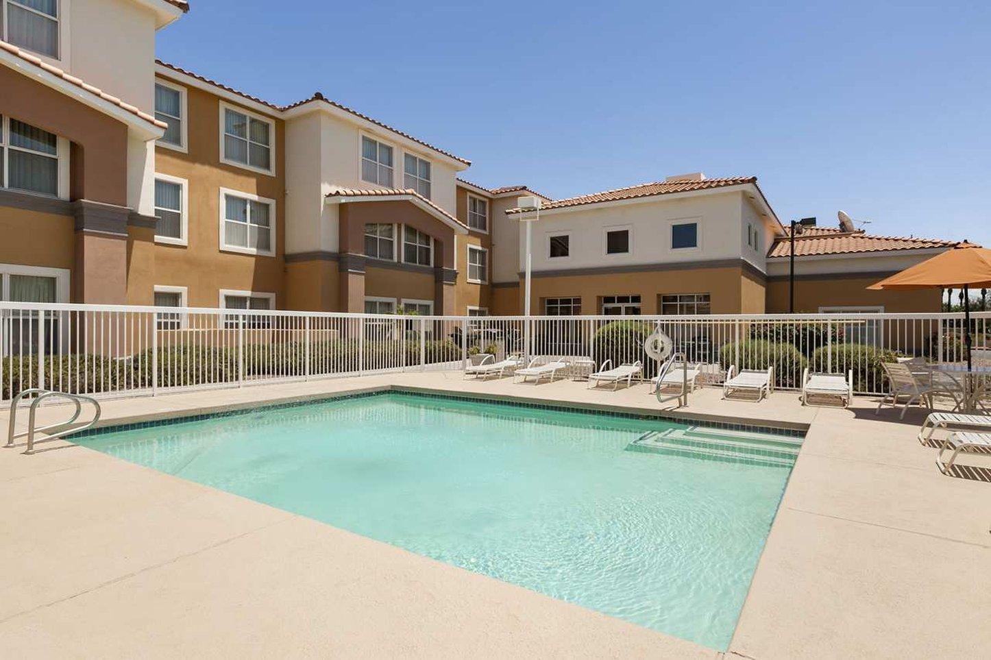 Homewood Suites Phoenix-سكوتسدايل المظهر الخارجي الصورة