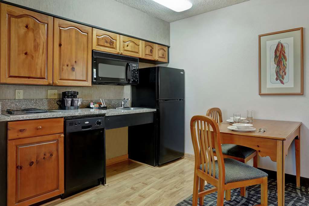 Homewood Suites Phoenix-سكوتسدايل الغرفة الصورة
