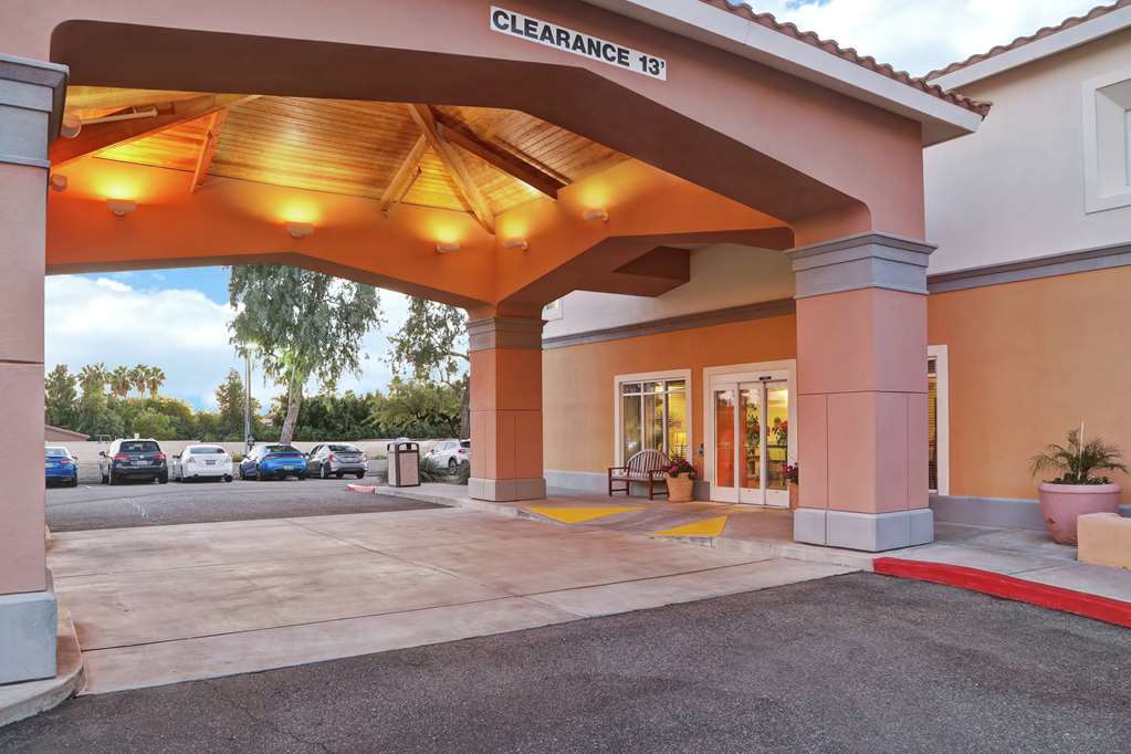 Homewood Suites Phoenix-سكوتسدايل المظهر الخارجي الصورة