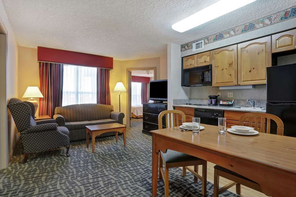 Homewood Suites Phoenix-سكوتسدايل الغرفة الصورة
